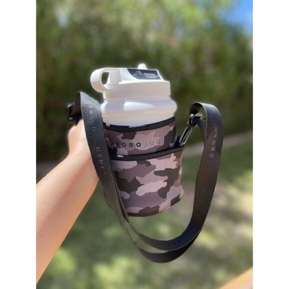 HydroJug Small 32 oz Water Bottle with Sleeve & Strap – Brand New – Leak-Proof, - Picture 4 of 8